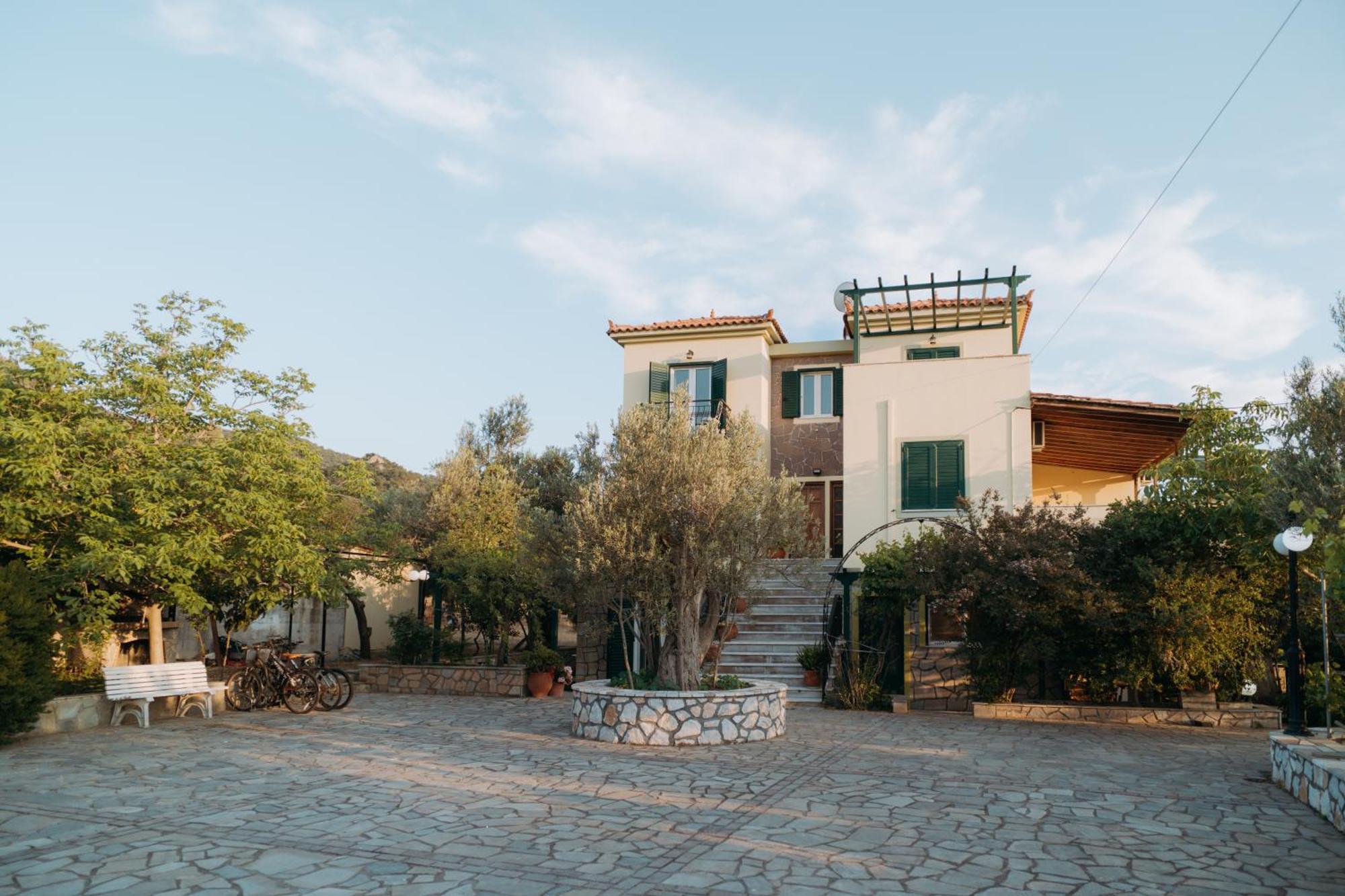 Vasiliki Studios Petra  Buitenkant foto